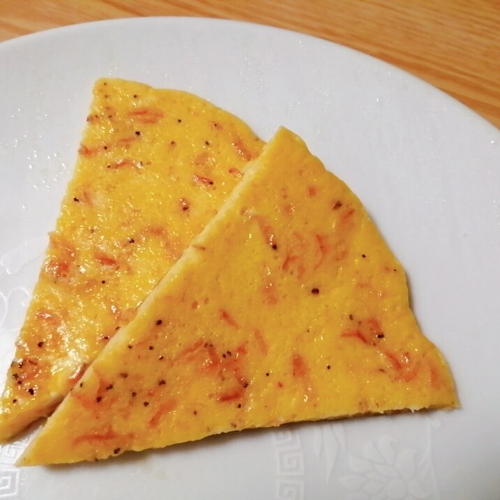 岩手県産あみえびと粉チーズのオープンオムレツ
